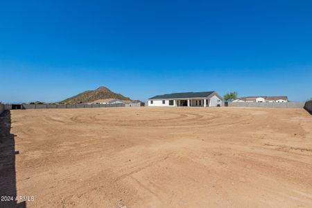 New construction Single-Family house 30970 N Lola Lane, Queen Creek, AZ 85142 - photo 51 51