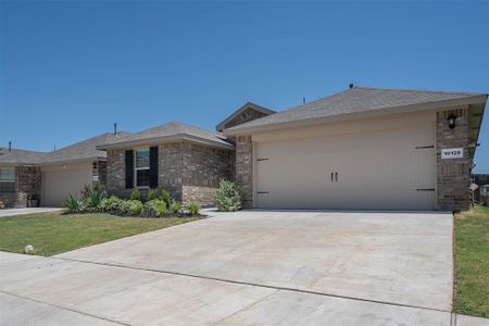 New construction Single-Family house 10128 Fort Friffin Trail, Crowley, TX 76036 - photo