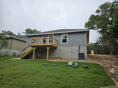 New construction Single-Family house 834 Ledgeview Dr, Canyon Lake, TX 78133 - photo 7 7