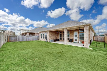 New construction Single-Family house 1552 Lake Mija Circle, Seabrook, TX 77586 - photo 20 20