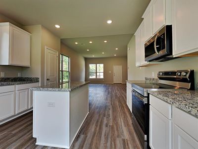 New construction Single-Family house 708 Crystal River Road, Conroe, TX 77316 - photo 2 2
