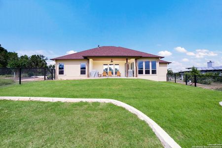 New construction Single-Family house 1242 Game Trl, New Braunfels, TX 78132 - photo 26 26