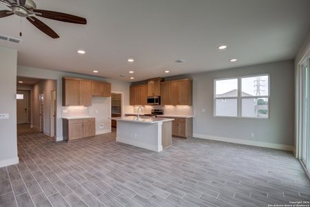 New construction Single-Family house 11115 Lowder Lane, San Antonio, TX 78233 Journey- photo 12 12