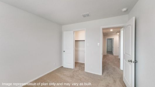 New construction Single-Family house 14207 Flint Path, San Antonio, TX 78253 - photo 16 16
