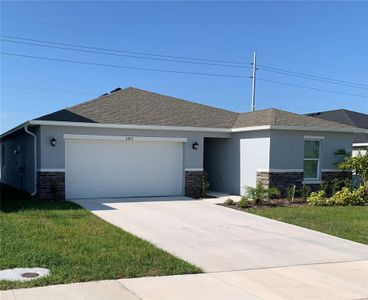 New construction Single-Family house 1053 Mattie Pointe Way, Auburndale, FL 33823 - photo 0 0