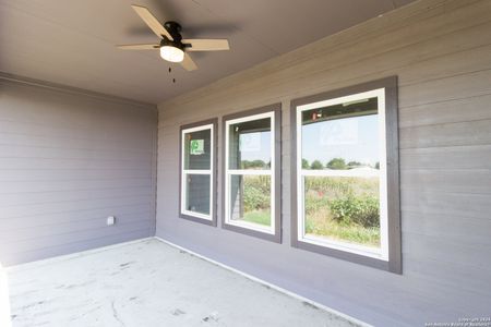 New construction Single-Family house 105 Lost Pines, Marion, TX 78124 - photo 40 40