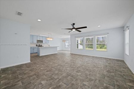 New construction Single-Family house 733 Meadow Ridge Drive, Saint Augustine, FL 32092 - photo 18 18