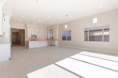 New construction Single-Family house 21387 W Meadowbrook Avenue, Buckeye, AZ 85396 - photo 4 4