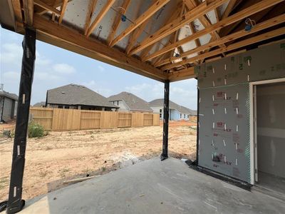 New construction Single-Family house 30518 Zoysia Point Lane, Fulshear, TX 77494 Oxford Plan- photo 32 32