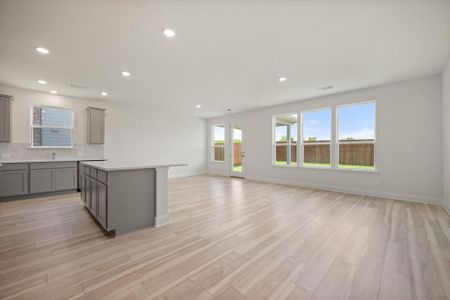 New construction Single-Family house 418 Boroughbridge Drive, Princeton, TX 75407 - photo 4 4