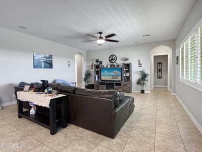 New construction Single-Family house 8311 N 192Nd Avenue, Waddell, AZ 85355 - photo 6 6