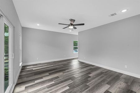 New construction Single-Family house 7904 Tower Street, Houston, TX 77088 - photo 30 30