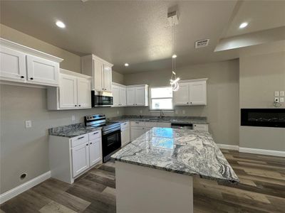 New construction Single-Family house 3301 Shelby Avenue, Greenville, TX 75402 - photo 6 6