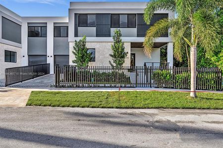 New construction Townhouse house 3302 Sw 27Th Terrace, Unit RIGHT, Miami, FL 33133 - photo 0