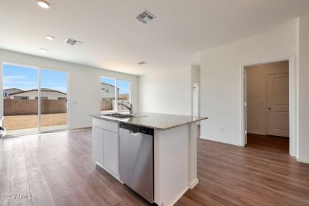 New construction Single-Family house 18056 W Cielo Grande Avenue, Surprise, AZ 85387 - photo 13 13