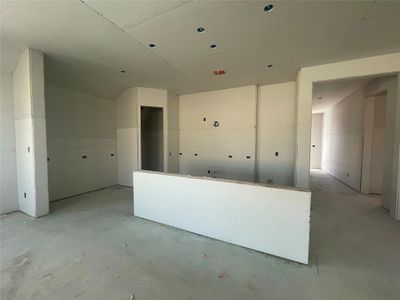 New construction Single-Family house 1005 Casola Cv, Hutto, TX 78634 Sabine Homeplan- photo 5 5