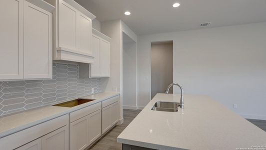 New construction Single-Family house 403 White Oak, Castroville, TX 78009 Design 2476W- photo 16 16