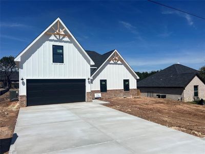 New construction Single-Family house 5413 San Jacinto Drive, Granbury, TX 76048 - photo 2 2