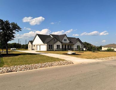 New construction Single-Family house 312 Spicewood Trails Dr, Spicewood, TX 78669 - photo