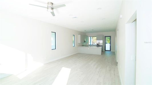 New construction Single-Family house 404 E Seward St, Tampa, FL 33604 - photo 4 4
