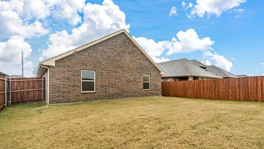 New construction Single-Family house 651 Sweet Dream Way, Lavon, TX 75166 1519 Vancouver- photo 37 37