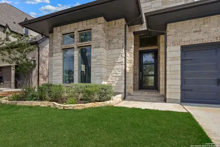 New construction Single-Family house 10037 Rebecca Place, Boerne, TX 78006 - photo 3 3