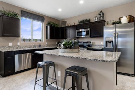 New construction Single-Family house 35961 West San Ildefanso Avenue, Maricopa, AZ 85138 - photo 13 13