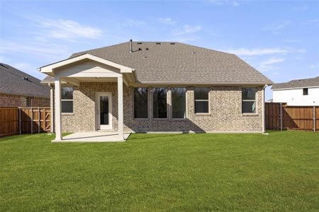 New construction Single-Family house 1501 Bridlepath Trail, Forney, TX 75126 Knox Homeplan- photo 24 24