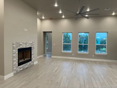 New construction Single-Family house 1640 Rimrock Cove, Spring Branch, TX 78070 - photo 5 5
