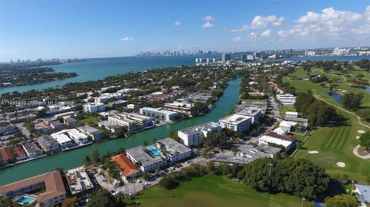 New construction Condo/Apt house 10 S Shore Dr, Unit B, Miami Beach, FL 33141 - photo 10 10