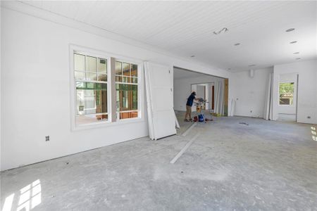 New construction Single-Family house 322 Bayview Drive Ne, Saint Petersburg, FL 33704 - photo 16 16