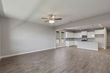 New construction Single-Family house 1009 Southwark Drive, Fort Worth, TX 76247 HOBBS- photo 14 14