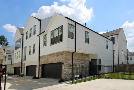 New construction Single-Family house 5438C Wheatley Street, Houston, TX 77091 - photo 0