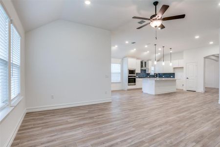 New construction Single-Family house 6408 Findley Drive, McKinney, TX 75071 - photo 6 6