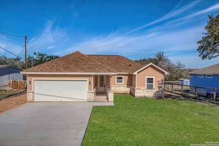 New construction Single-Family house 1005 Covered Wagon, Spring Branch, TX 78070 - photo