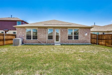 New construction Single-Family house 917 Waggoner Drive, Aubrey, TX 76227 - photo 11 11