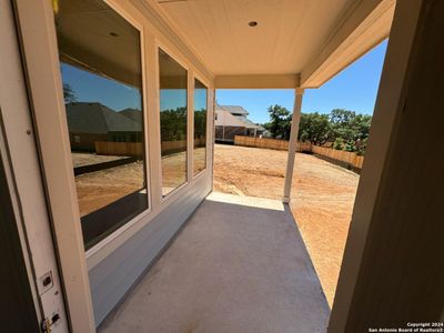 New construction Single-Family house 16223 Bronco View, San Antonio, TX 78247 Laredo Homeplan- photo 24 24