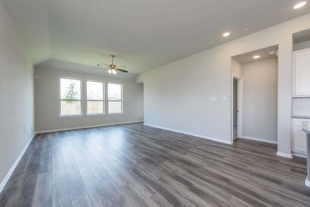 New construction Single-Family house 2645 Sonnier Circle, Royse City, TX 75189 - photo 17 17