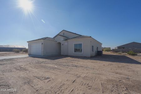 New construction Single-Family house 14594 S Padres Road, Arizona City, AZ 85123 - photo 1 1