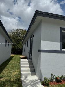 New construction Single-Family house 572 Sw 3 St, Florida City, FL 33034 - photo 12 12
