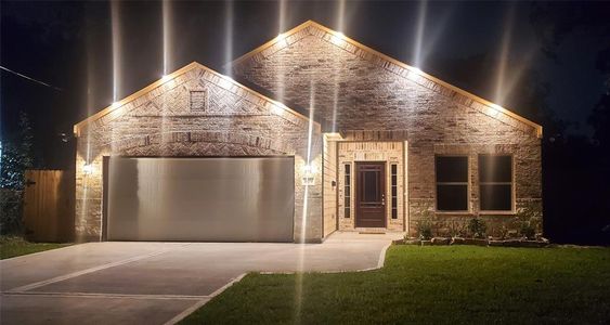 Recessed outdoor lighting package for an extra touch of elegance has also been installed on the exterior of the home.