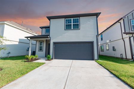 New construction Single-Family house 907 Luke Darrell Drive, Rosharon, TX 77583 - photo 0