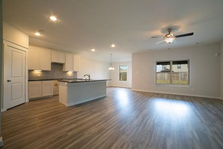 New construction Single-Family house 12135 Mustang Avenue, Willis, TX 77378 Landmark Series - Blanton- photo 7 7