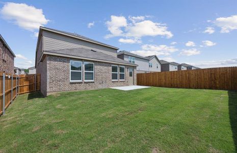 New construction Single-Family house 810 Breakwater Drive, Princeton, TX 75407 Fentress- photo 8 8