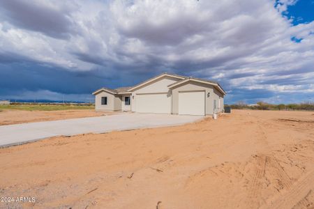 New construction Single-Family house 28211 N 213Th Drive, Wittmann, AZ 85361 - photo 33 33