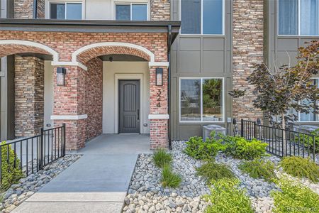 New construction Townhouse house 324 E Orchard Road, Centennial, CO 80121 - photo 15 15