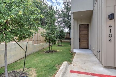 New construction Condo/Apt house 1811 Webberville Rd, Unit 4104, Austin, TX 78721 - photo 11 11