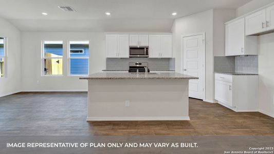New construction Single-Family house 1677 Layne Loop, New Braunfels, TX 78130 - photo 9 9