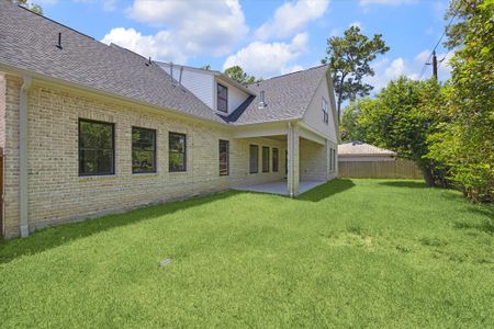 New construction Single-Family house 10226 Pine Forest Road, Houston, TX 77042 - photo 33 33