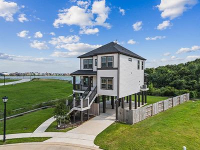 New construction Single-Family house 1321 Seabrook Village Court, Seabrook, TX 77586 - photo 1 1